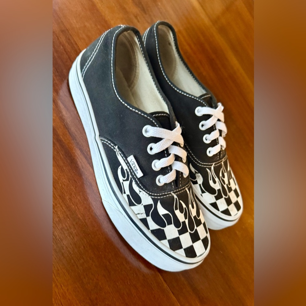 Vans Authentic Checkerboard Flame W7.5/M6